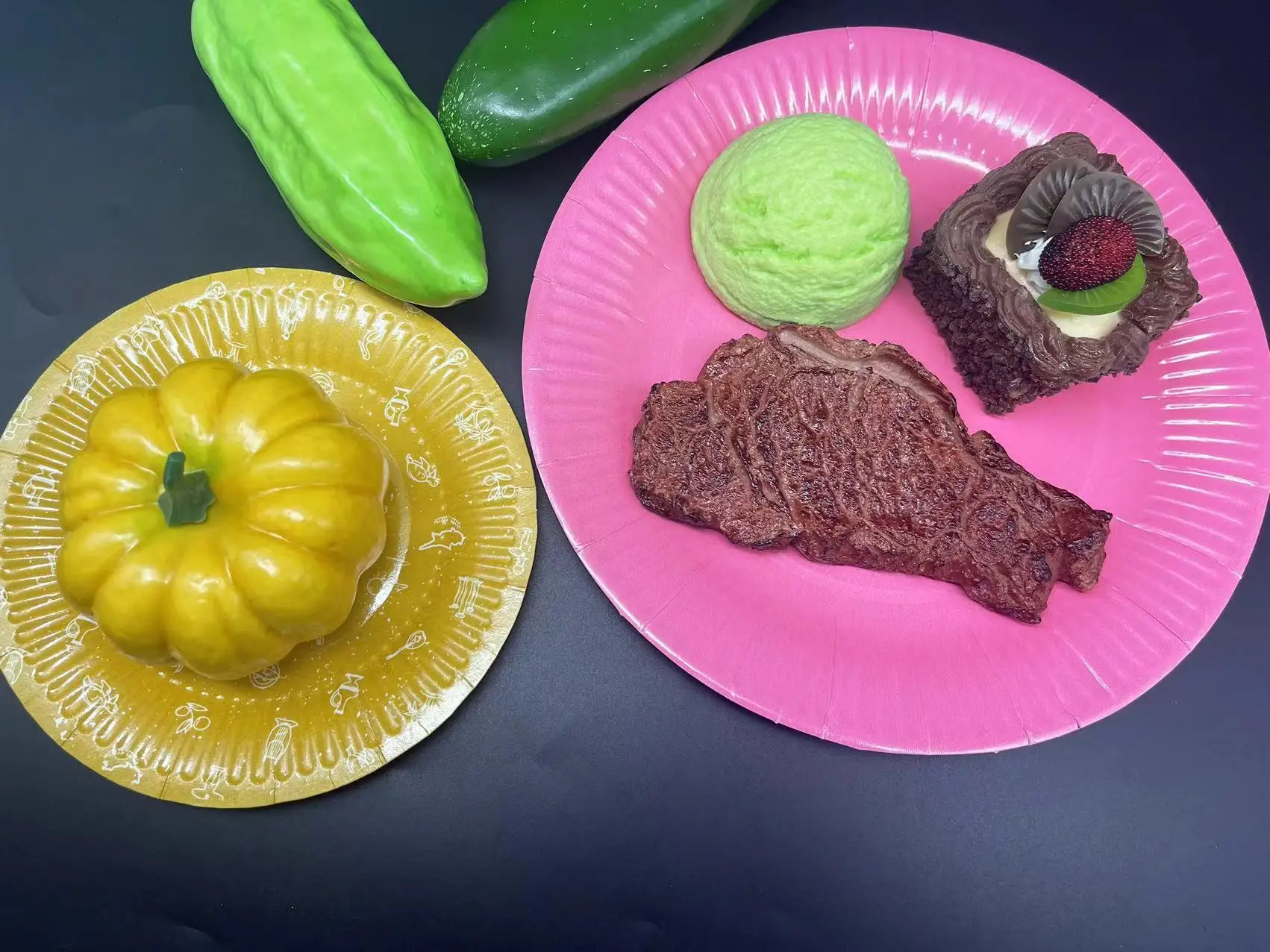 paper plates (13).jpg