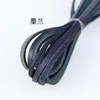 แถบสีน้ำเงินเข้มหนึ่งแถบ