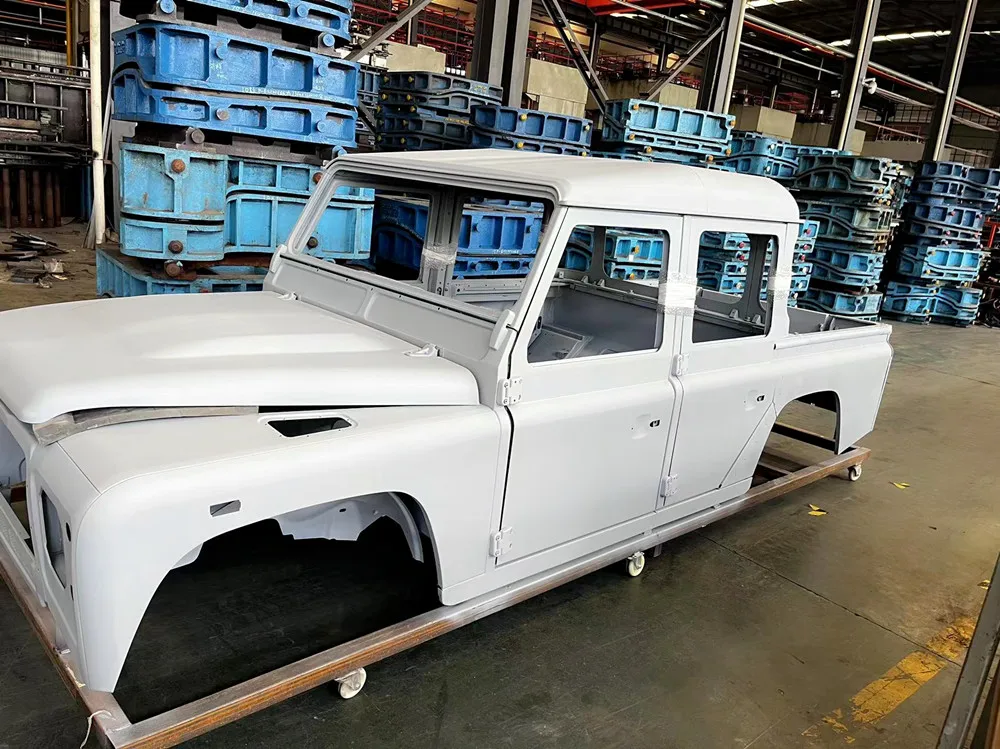 High-Quality Land Rover Defender 110 Body Panels: Doors, Roof