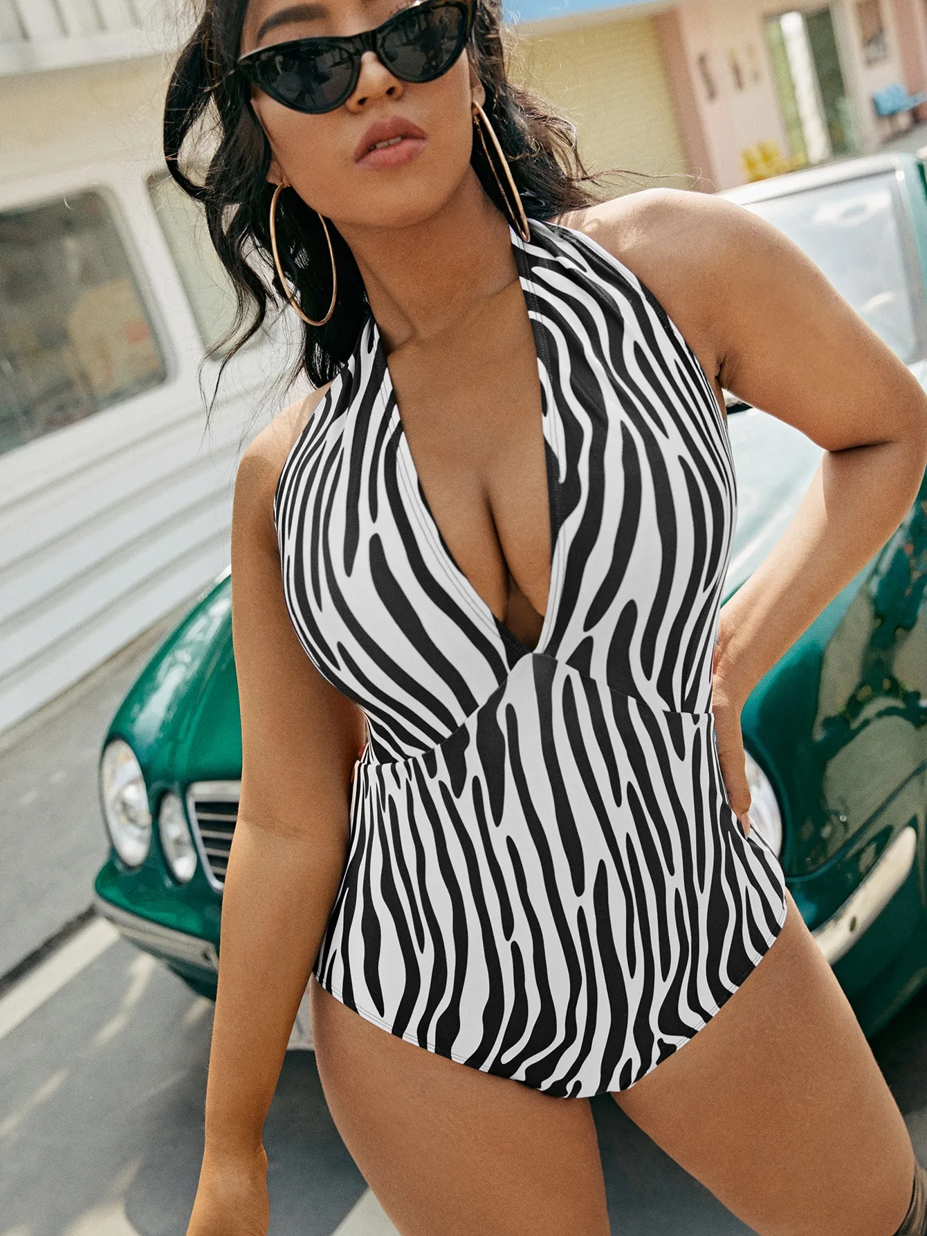 2022 new Zebra Stripe stitched one-piece swimsuit sexy plus fat extra large bikini swimsuit for women