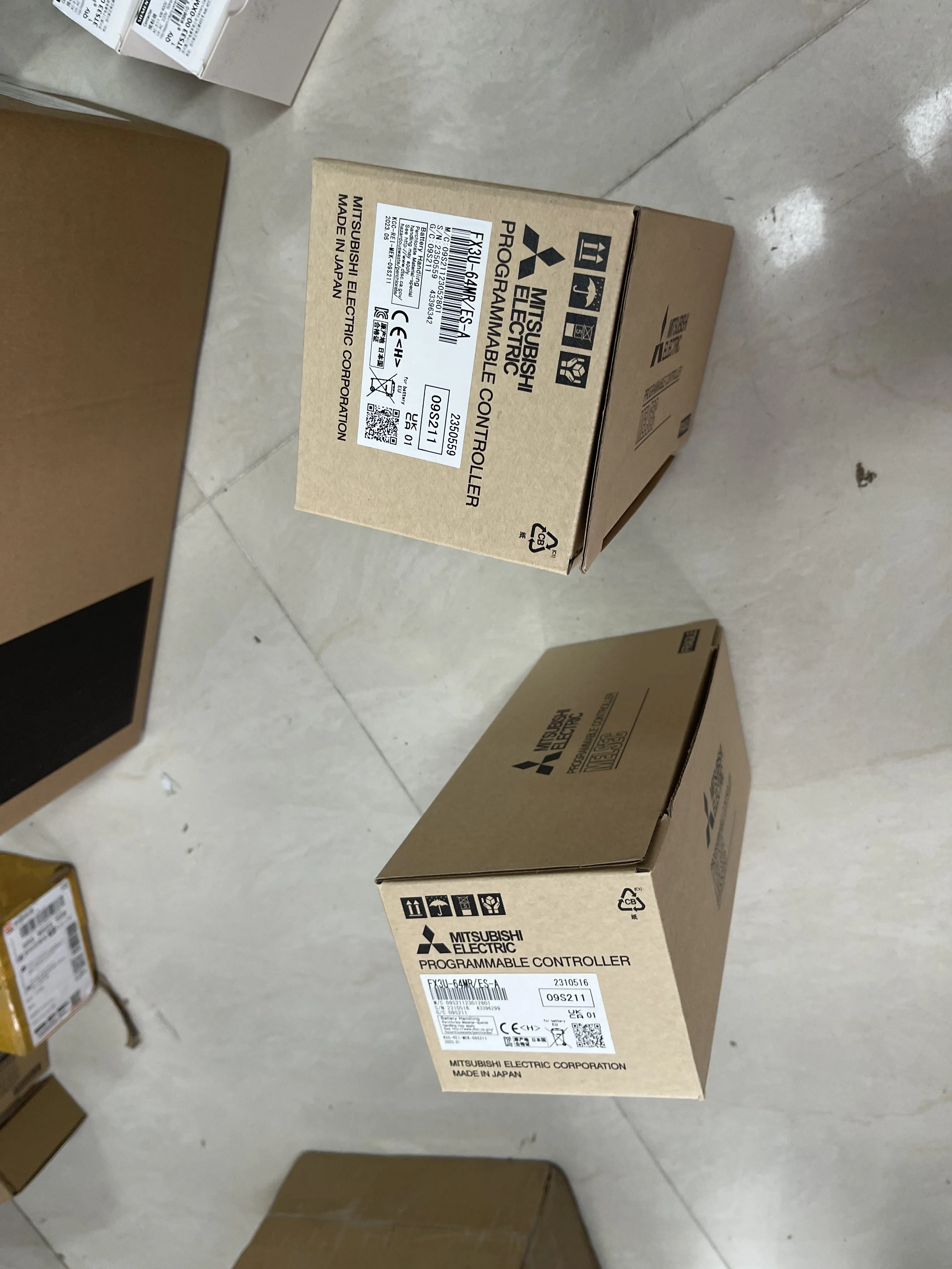 Mitsubishi Programmable Logic Controller FX3U-64MR/ES-A Mitsubishi Programmable Logic Controller FX3U-64MR/ES-A