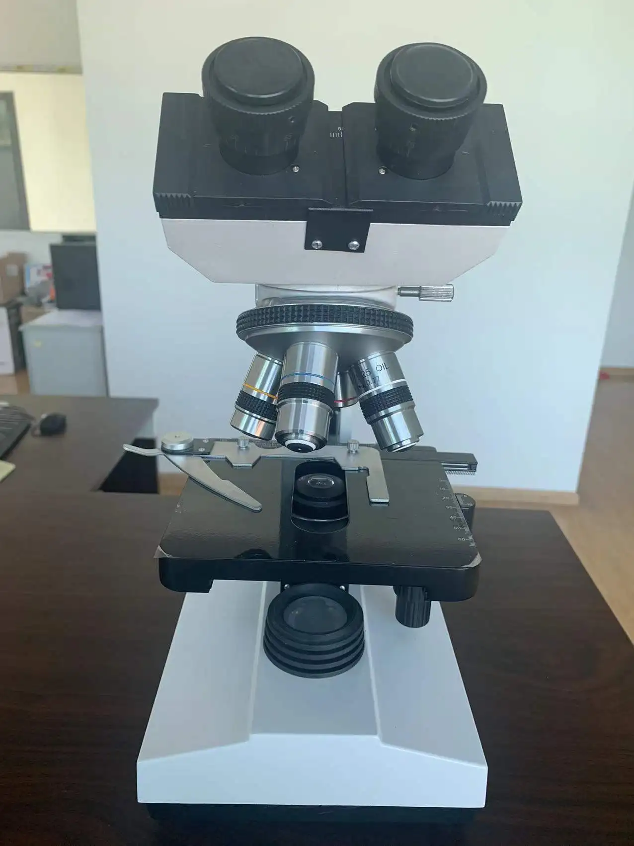 Xsz107bn Lab Equipment Biological Binocular Microscope Manufacturer