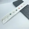Argento a quattro colori, doppia faccia.