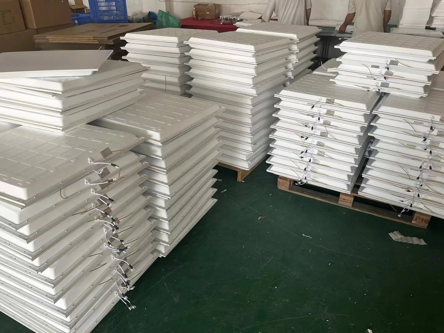 埋め込み式60x60パネルライトショップオフィス2x2 2x4 20w 30w
