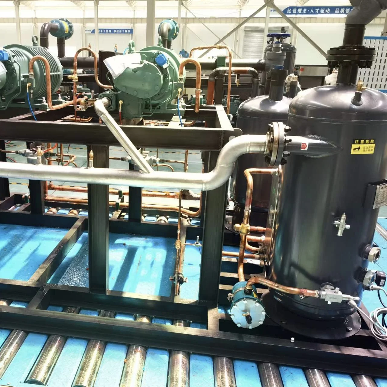 High-efficiency refrigeration compressor units for cold storage and freezer cooling systems