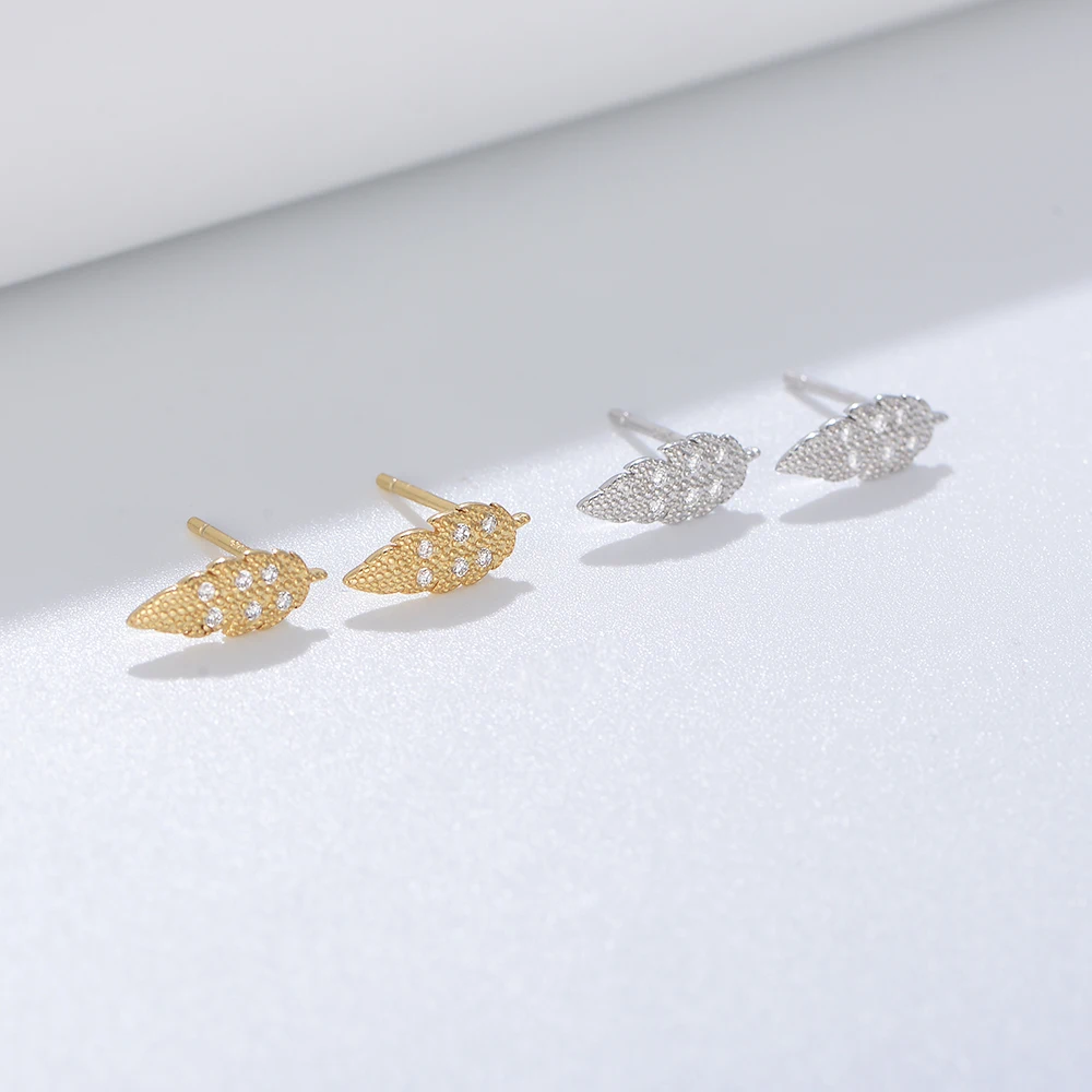 Mini Peishang Leaf-Shaped Gold Plated CZ Stud Earrings for Women