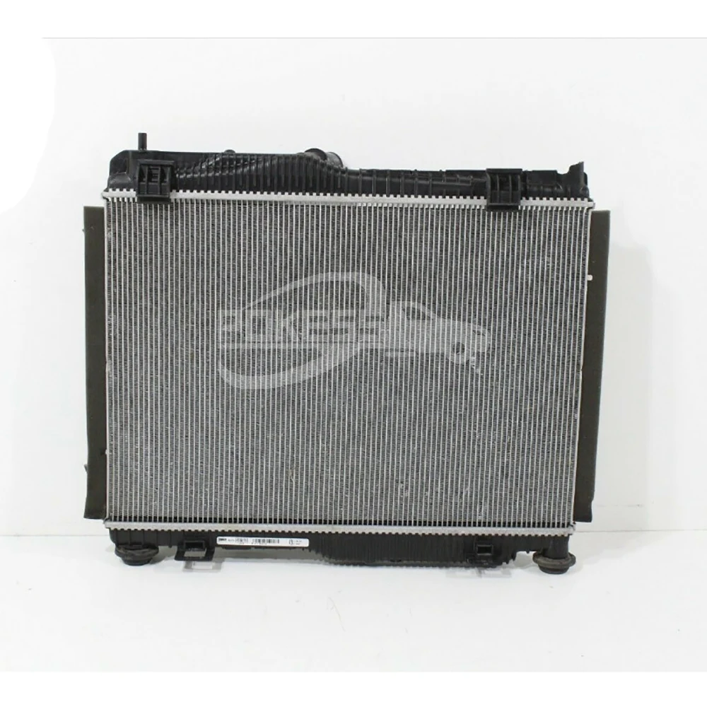 Universal Radiator Car Spare Part GN118005CC Radia — 3