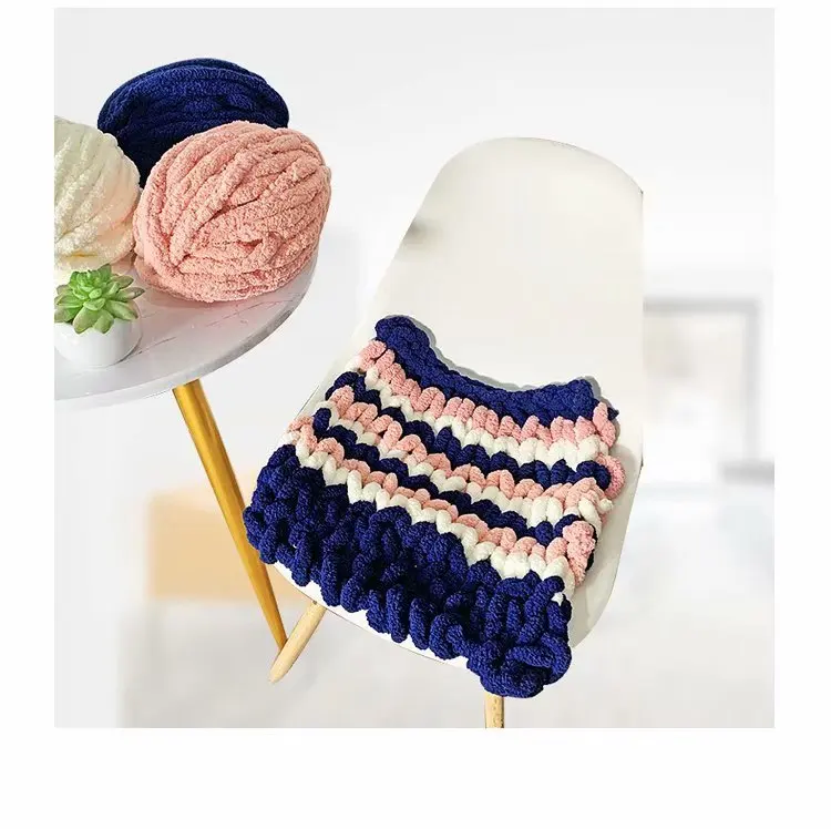 Factory Direct Hand-Knitted Blanket Chunky Chenille Yarn Super Thick Ice Thread Washable Polyester Material Fancy Pet Nests