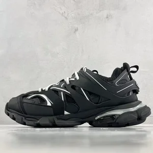 Must-Have Luxury Sneakers for Men Unisex Casual Sport Design with Premium Quality