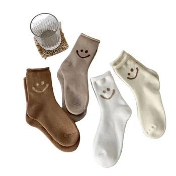 Wholesale terry smile face socks solid color curling women socks custom thick warm smiling smiley face socks