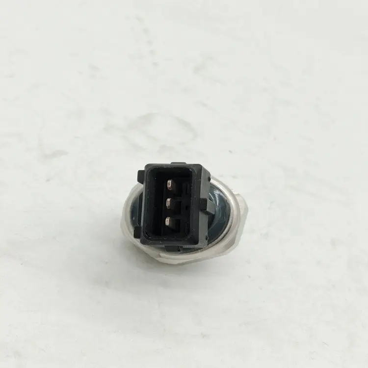 Water Temperature Pressure Sensor Oil Pressure Sensor Fuel Pressure Sensor 500377533 for IVECO 7.56624