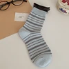 Gris azulado