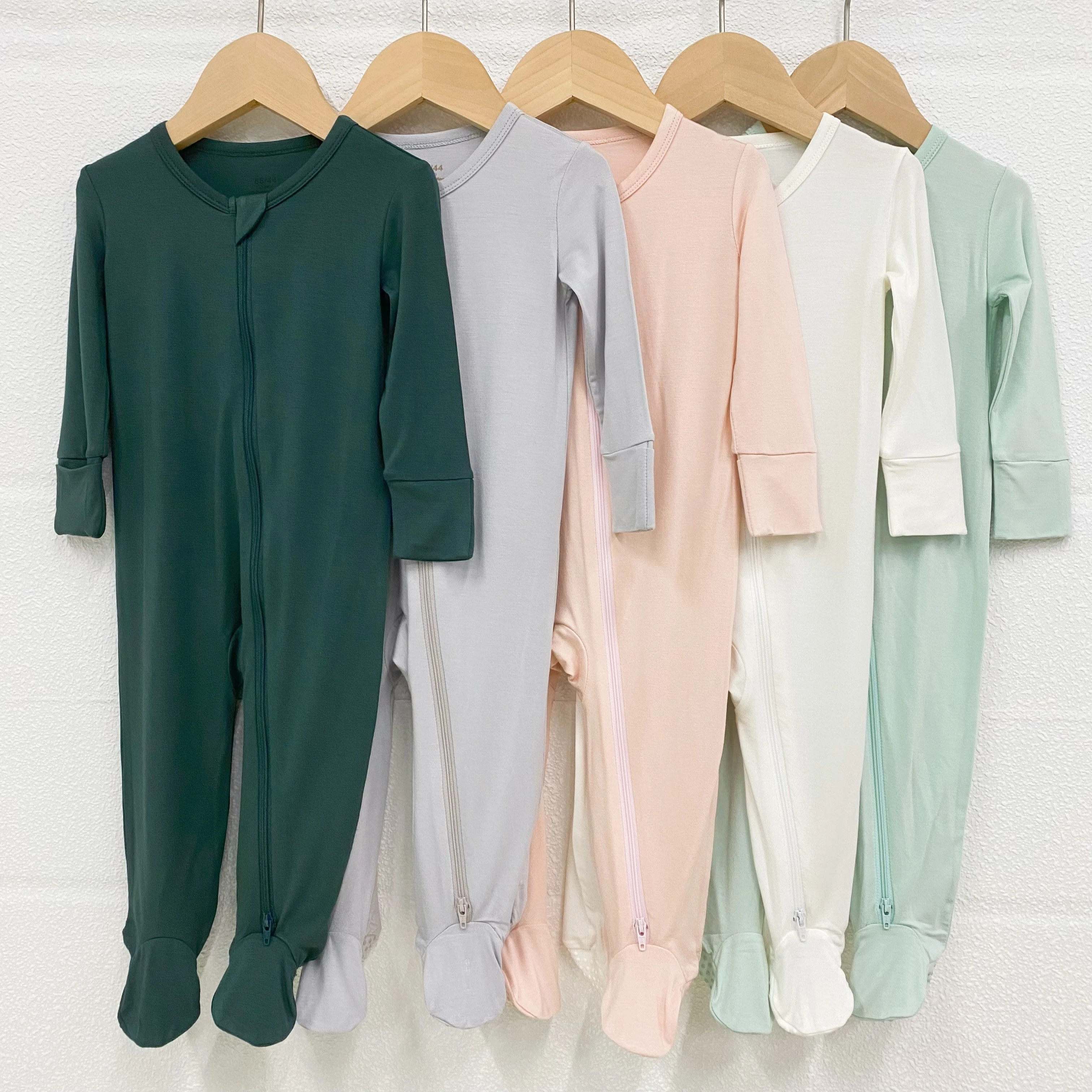 Детский комбинезон из вискозы и спандекса