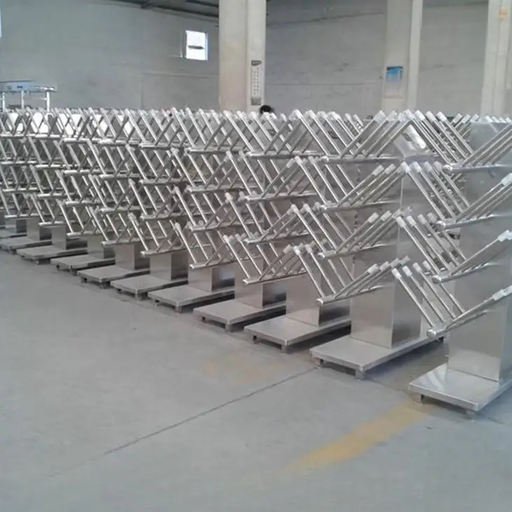 Hygienic stainless steel boot and shoe drying rack with hot air circulation for the food industry