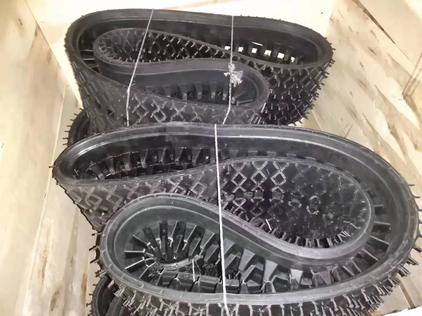 Резиновая Гусеница Для Сельскохозяйственного Трактора,Резиновая ...