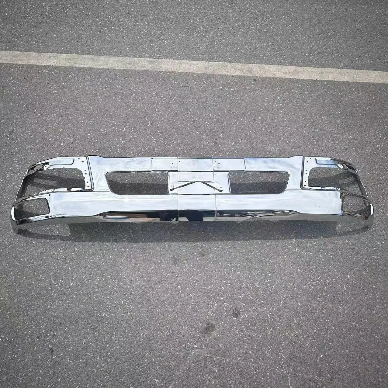 GHCD New Product/high Quality/factory Manufacturing Japanese Truck Mitsubish FM1524/65F 2008 Chrome-plated200/220 Bumper