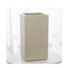 Beige con múltiples manchas