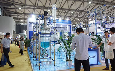 Lab Chemical Bioreactor Jacketed Glass Agitator 100L Crystallization Filter Glass Reactor with Chemical Continuous Stirring Tank factory