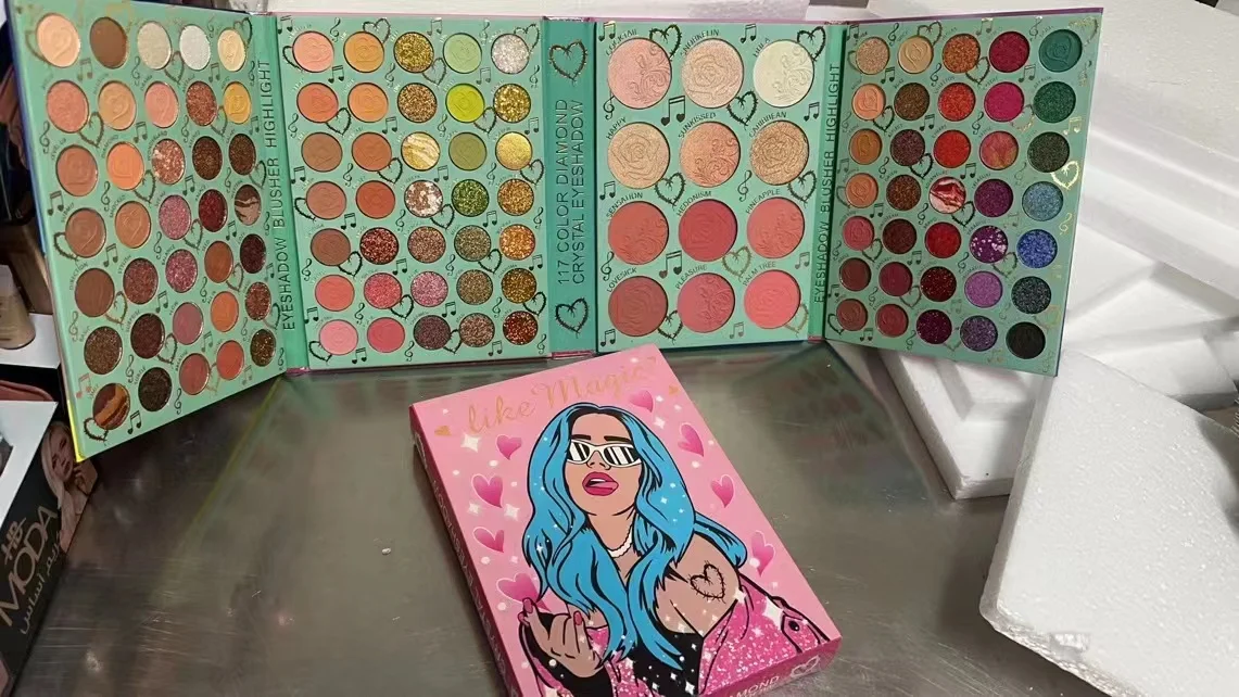 Hudanew Ultramo Cosmetics Wholesale Eyeshadow Palettes 4 Pages Karol G