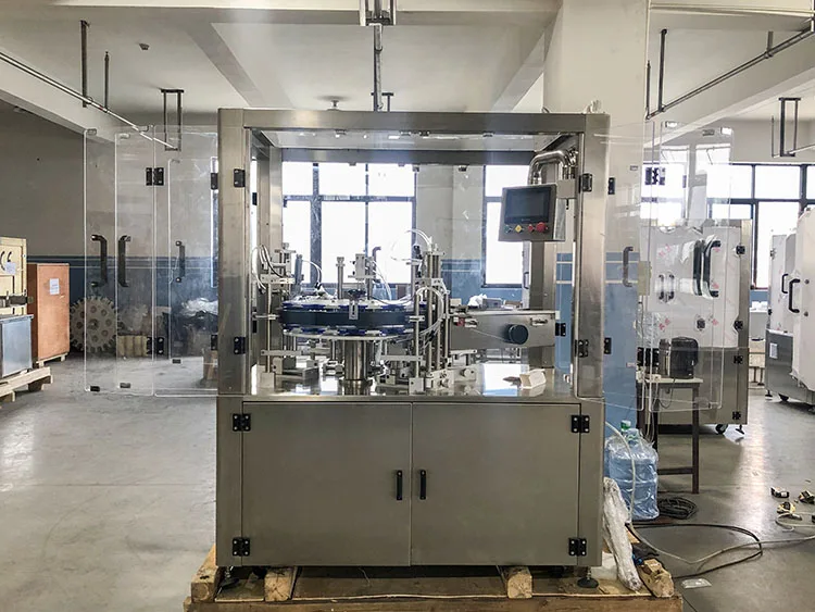 Высококлассная автоматическая вертикальная упаковочная машина для картонных коробок, вертикальная автоматическая машина для упаковки круглых бутылок и небольших коробок, машина для изготовления картона