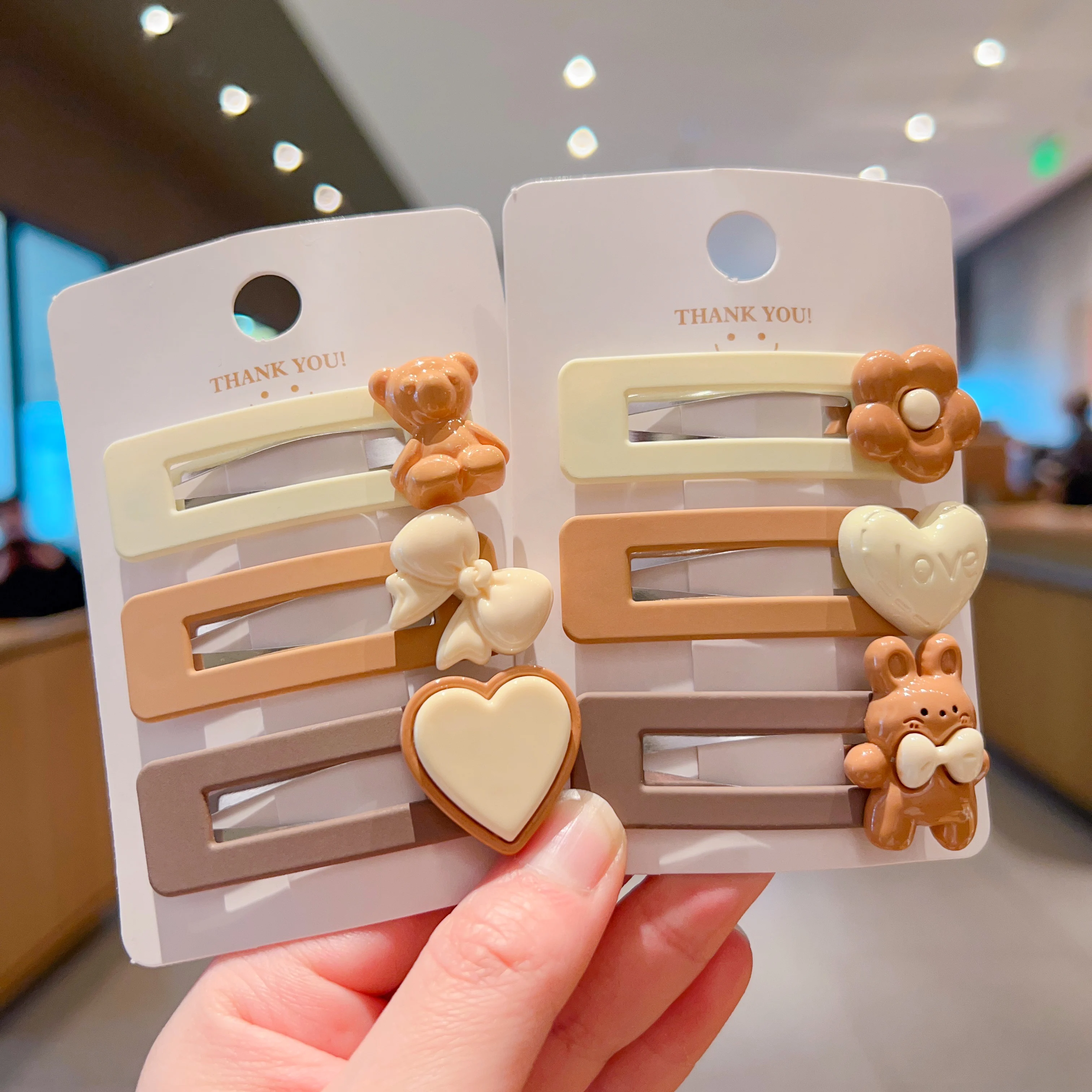 4pcs/set Cute Coffee-colored Plush Cartoon Hair Clips For Women