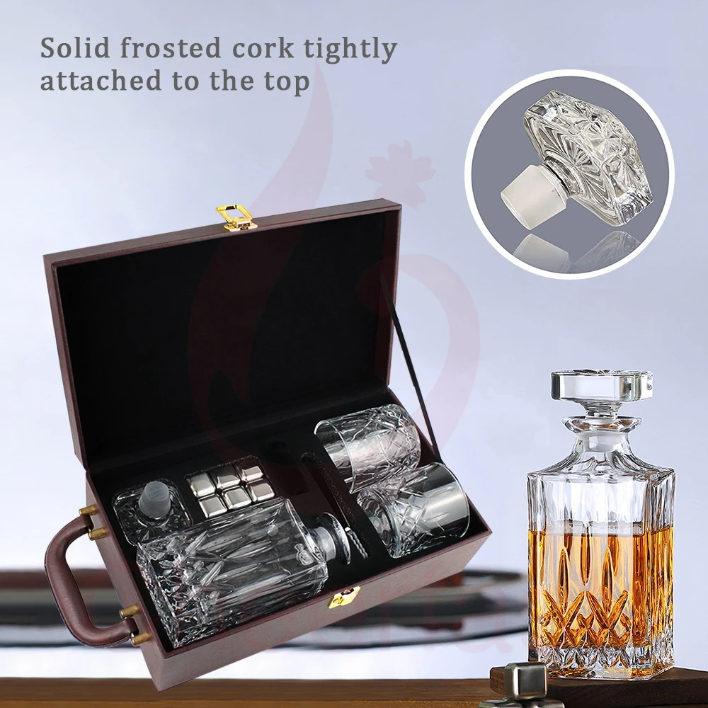 Wholesale Customize Modern Whiskey Decanter Gift Set With 2 Glasses Men Whiskey in Pu Leather Box Liquor Blank Whiskey Decanter