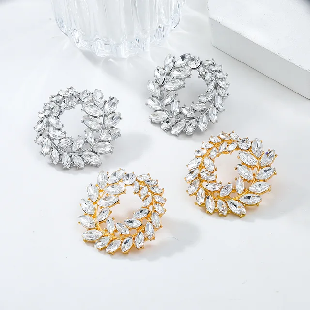 2024 Super Flash Claw Chain Oval Flower Female Internet Celebrities Exaggerate Banquet Jewelry wholesale Stud Earrings for Women