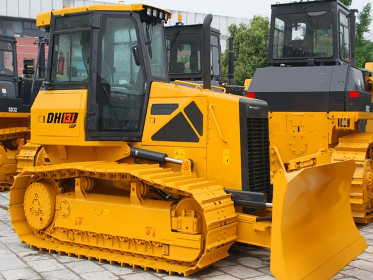 2024 New Product Best Quality Low Price China Manufacturer Crawler Earthmoving Machinery DE17R Mini Bulldozer for Sale with Big