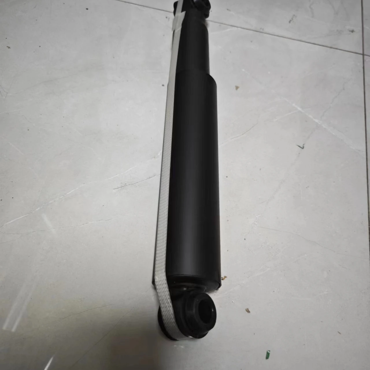p_kuru　36 Toyota Shock Absorbers - Reliable Auto Parts for Repair