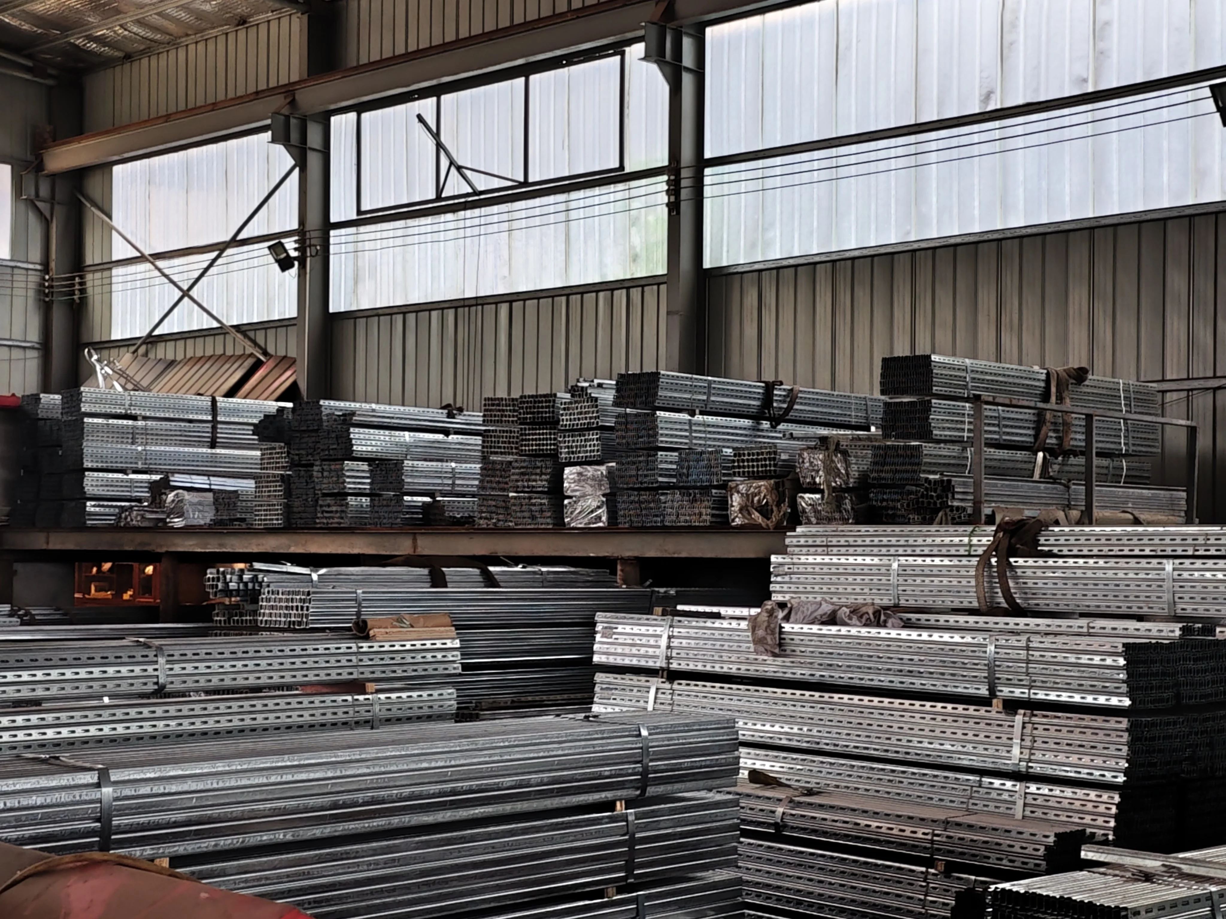 Galvanized Slotted Strut Channel Good Quality Unistrut Solar Mounting Bracket