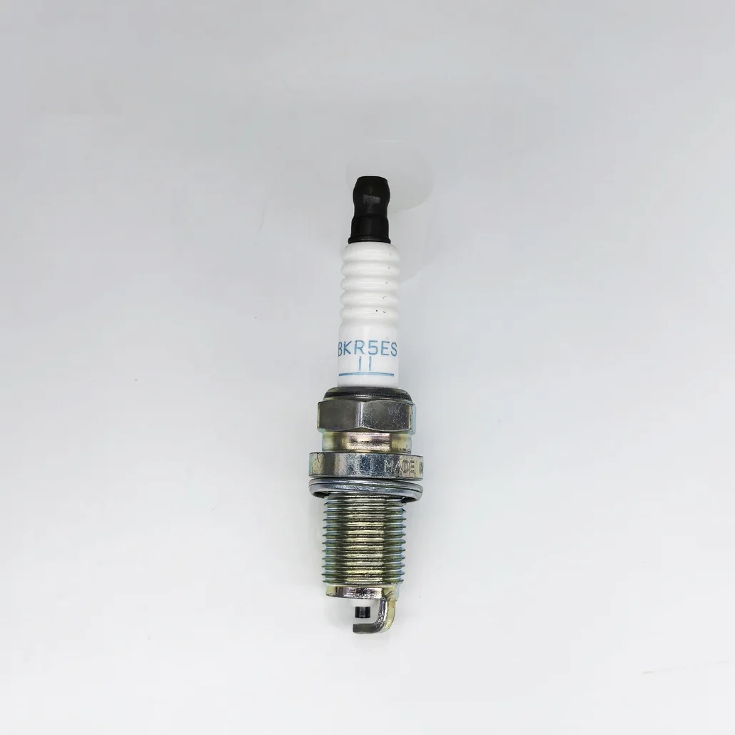 spark-plug-honda-91605-zfr5f-11-18829-11050-93385-bkr5es-11-3