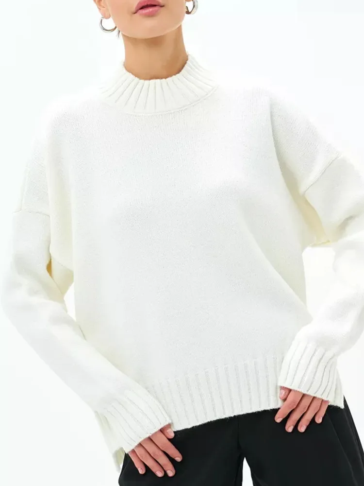 2024 ODM Factory Custom Russian Winter High Quality Mock Neck Turtleneck Knitted Oversized Split Sweater for Women