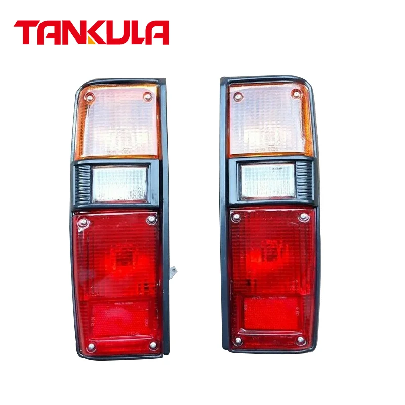 Tail Light 81550-39495 81560-39465 for Toyota Hilux RN30 (1979