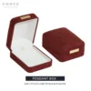 Caja colgante roja