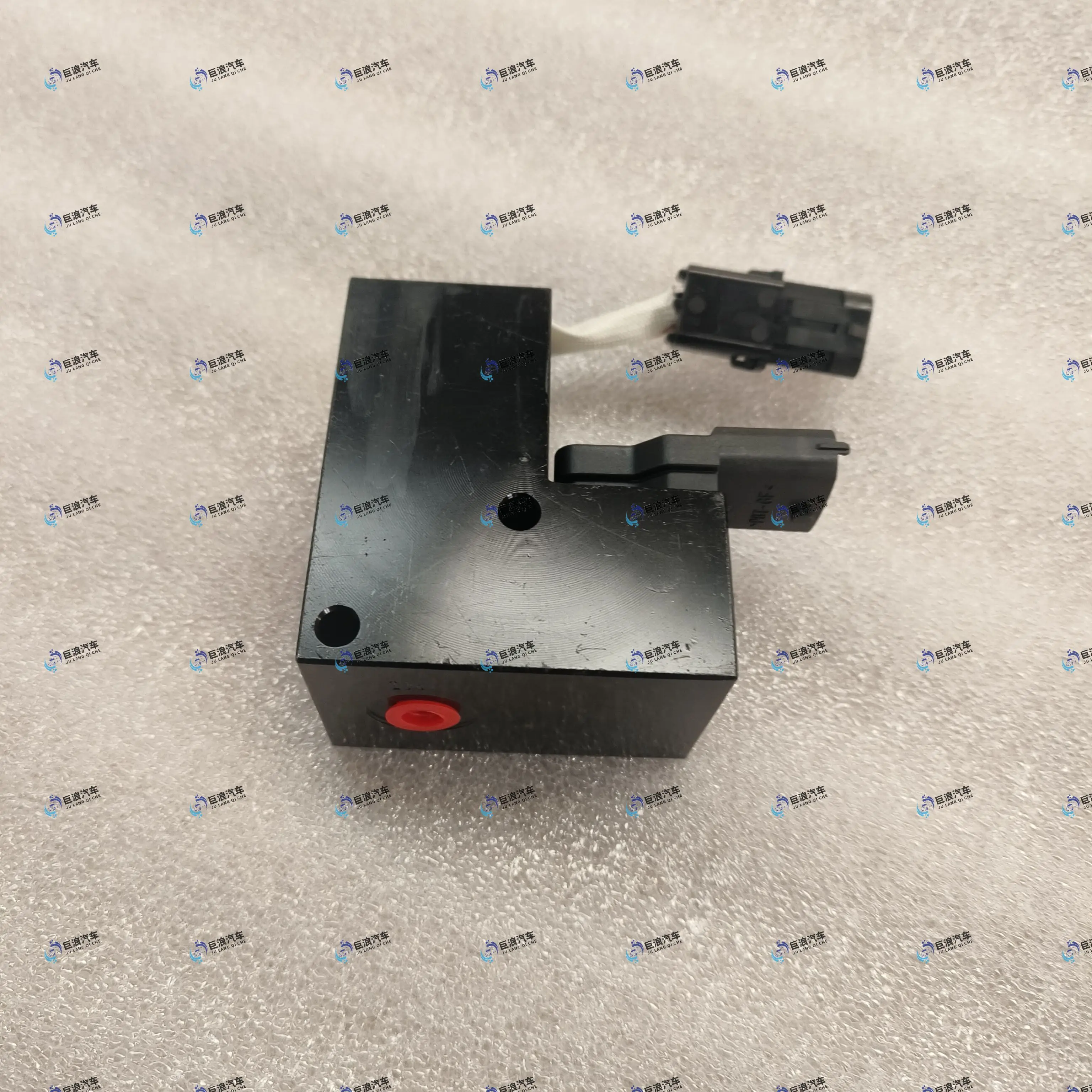 SINOTRUK HOWO Good Performance Low Price OEM A7 T7 Spare Parts VG1560110426 Wastegate Control Valve