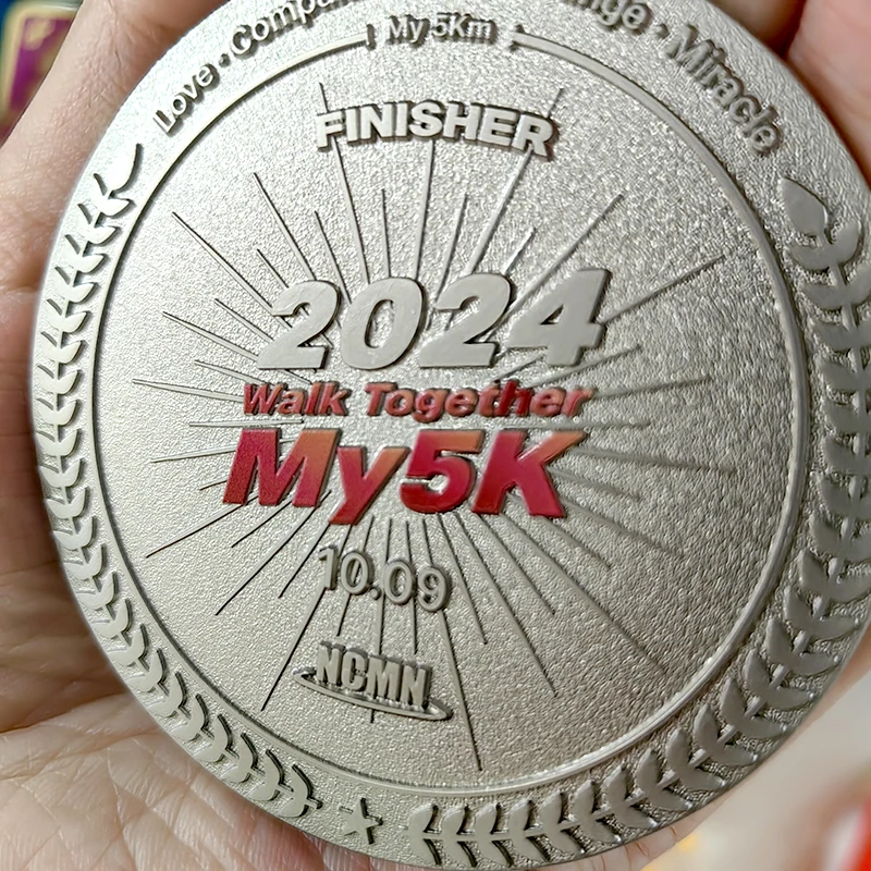 Factory Direct Custom Metal Souvenir Medals Modern Style 5km 10km Half Marathon Running Award Medal with Ribbon details