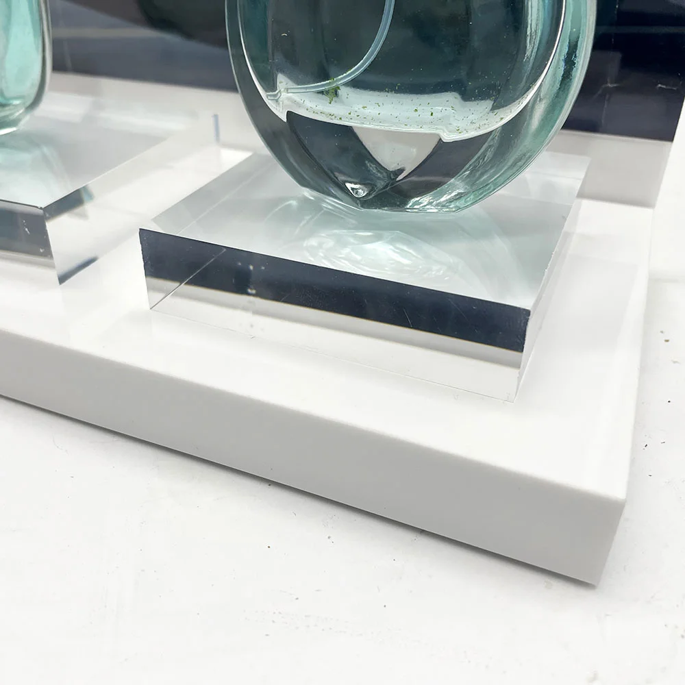 RAY YI Custom Counter Top Display Cosmetic Perfume Essential Oil LED Acrylic Light Display Stand for Shop