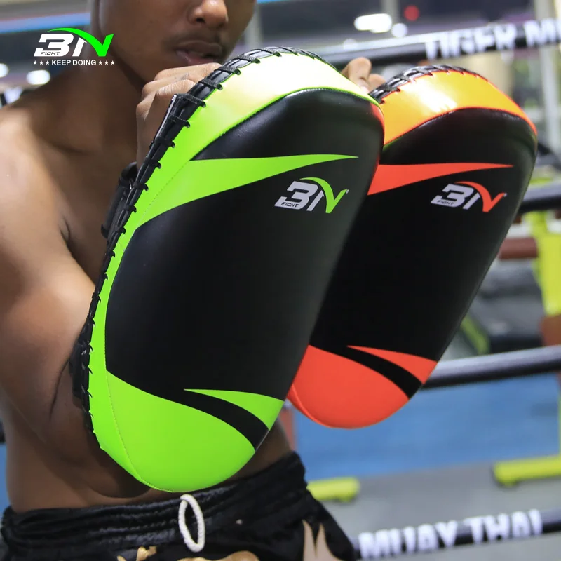 PUレザー製のBNパンチングミット キックパッド キックボクシング
