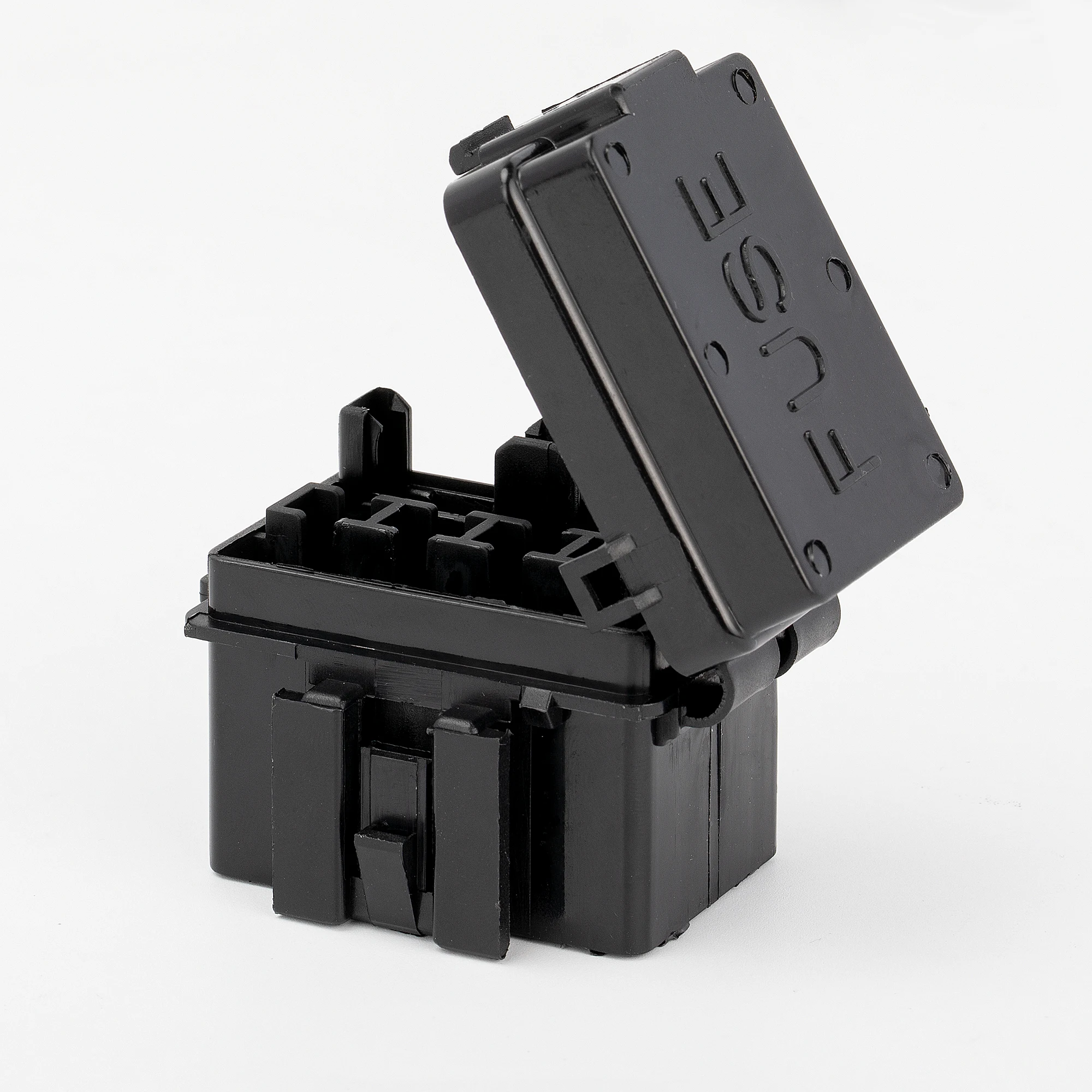 Boîte à Fusibles 12V Avec Relais 4 Voies ALLWSLucky - Étanche Avec LED Pour Voiture Moto Bateau
