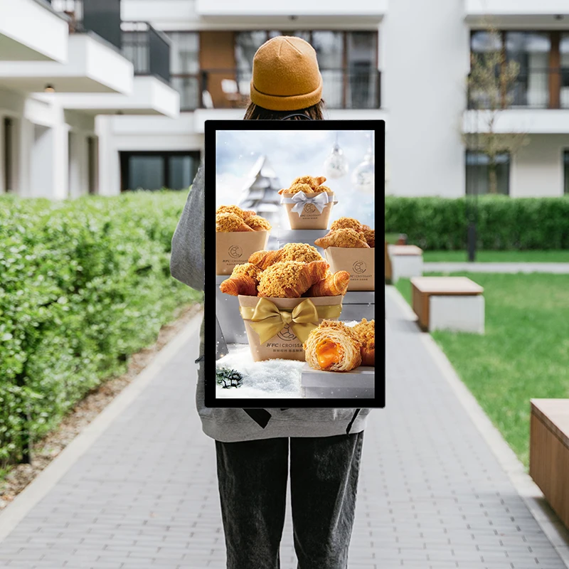 Backpack Walking Billboard 27 Inch Indoor Outdoor Android LCD Advertising Players Mobile Digital Signage Display