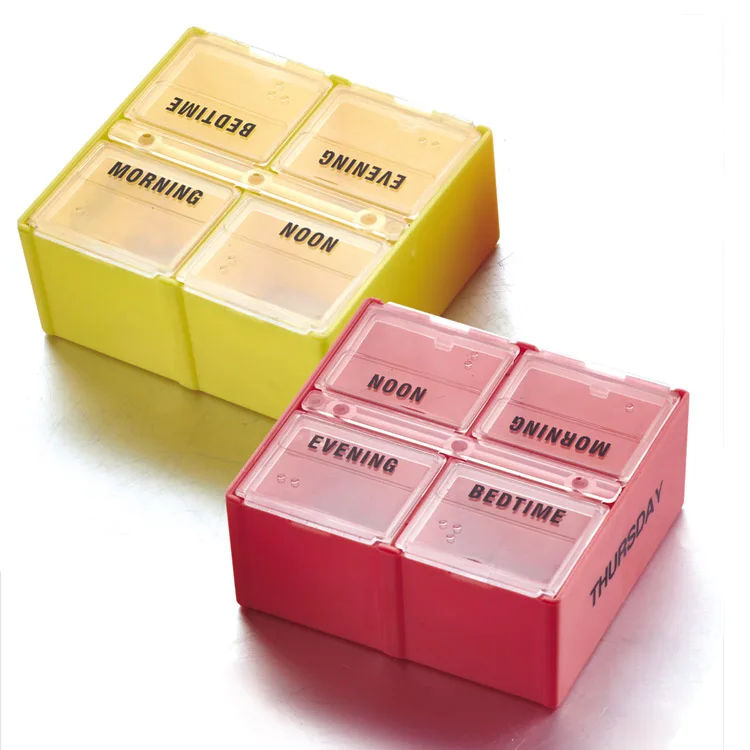 Пластиковый брелок в форме