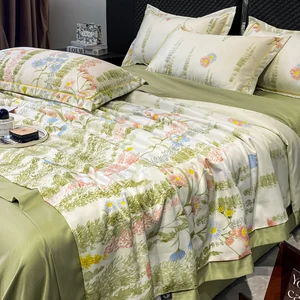 New Design Printed  Double Quilted Microfiber Bed Sheets Bedding Set Queen Size Duvet Set
