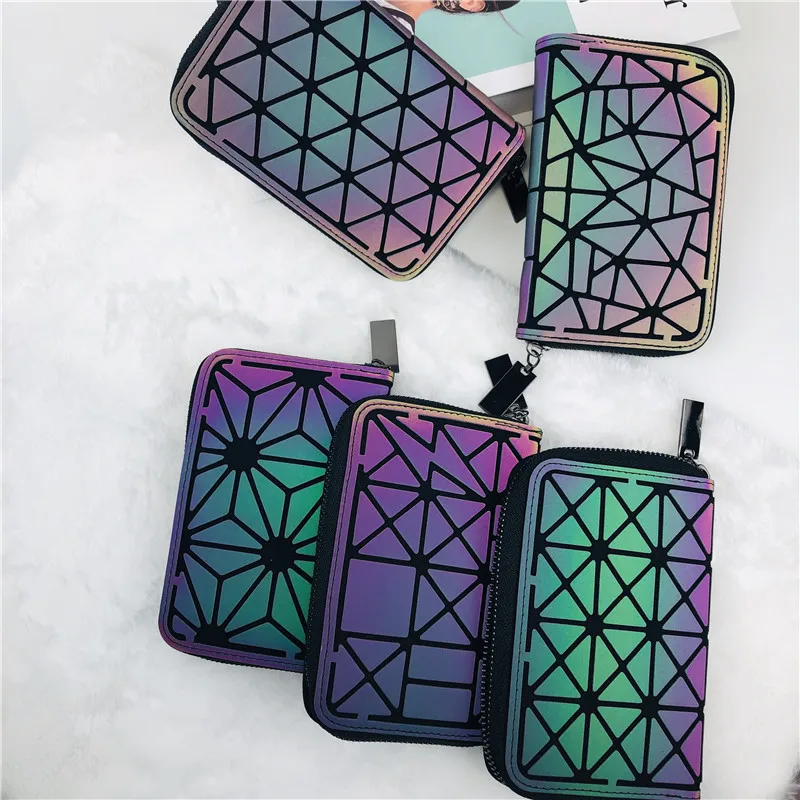 Wholesale New unisex Short Wallet Geometric Luminous Wallet Female Min  Clutch Bags Standard Wallet Purse Card Holder Noctilucent purse From  m.