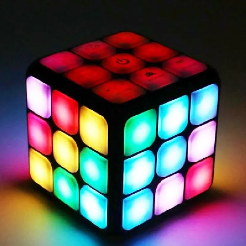 Light Up Cube Toy 5 Juegos electrónicos de cerebro y memoria