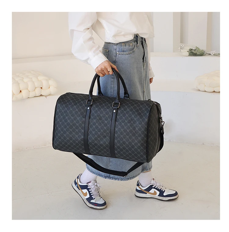 Custom luxury brand travel bags men leisure travel fitness for women capacity suitcases handbags hand luggage travel duffle bags