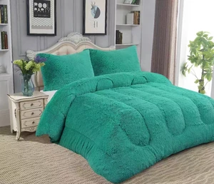 High Quality Winter Comforter Set Plush Shaggy Comforter Cover Set Decorative Fluffy Throw Pillow Mongolian Soft Fuzzy Pillow