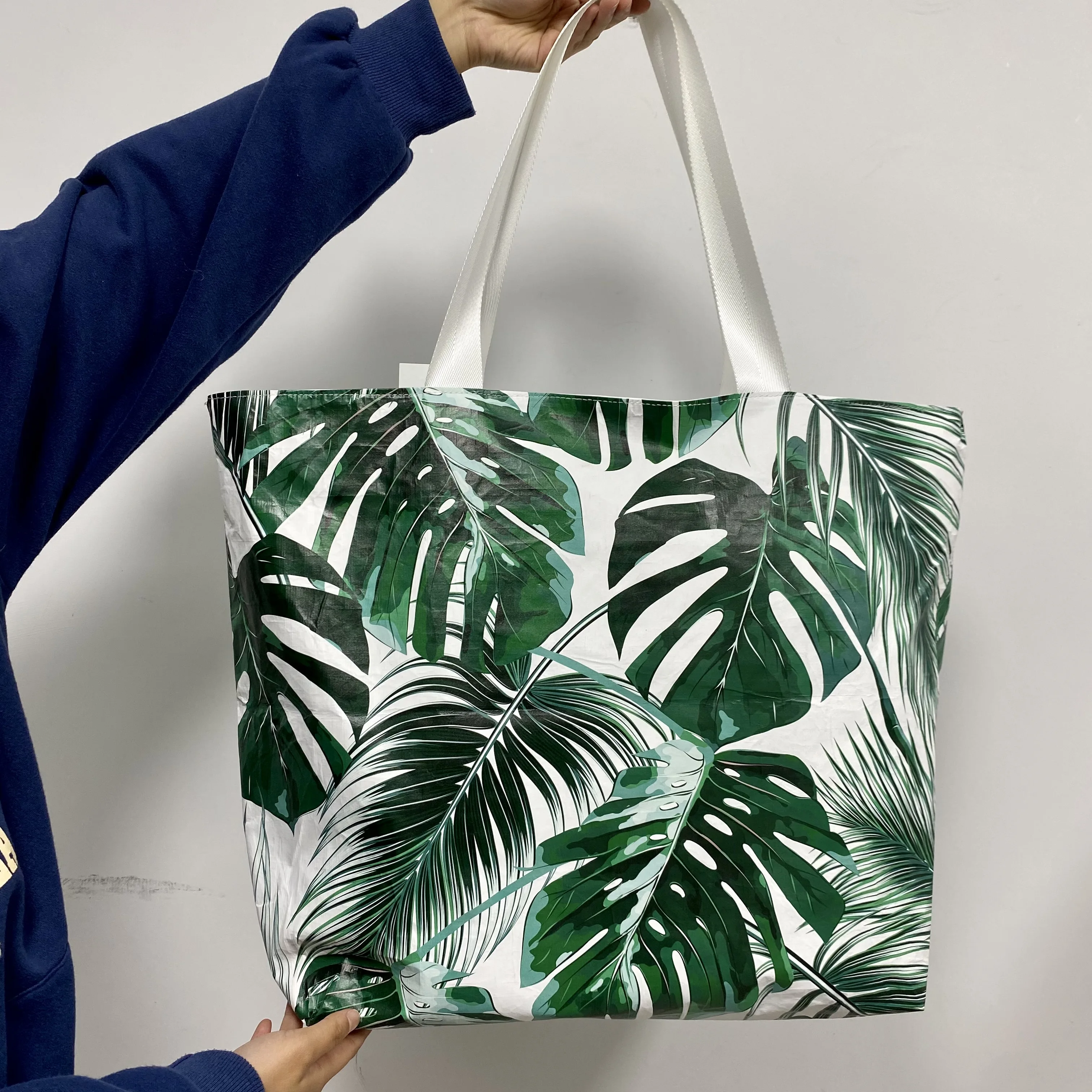 Custom Logo Printed Dupont Tyvek Tote Bag White Summer Beach Shopping Bag With Zipper For Women With