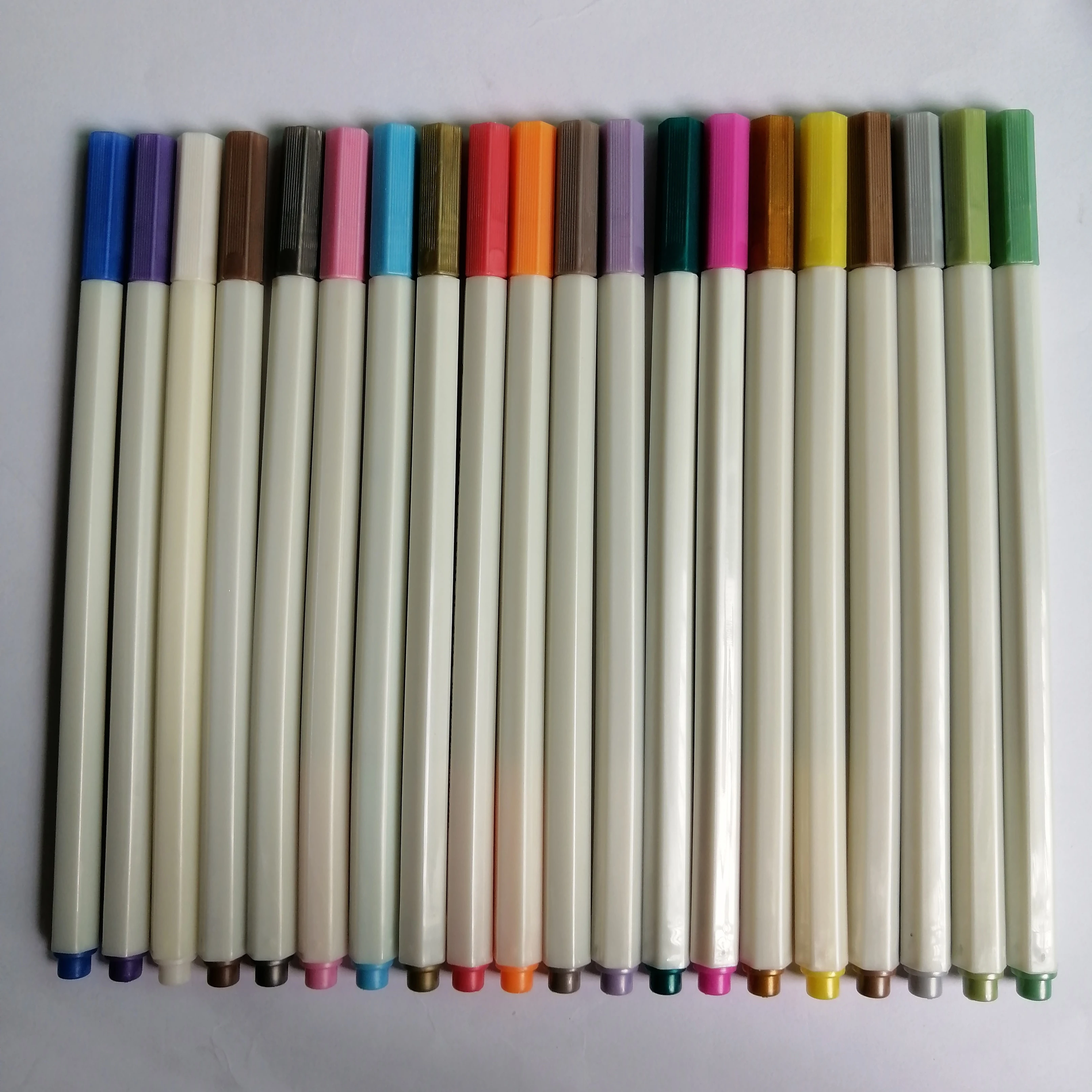 20 Colors  Metallic Marker Pens Set for DIY or Card Making Assorted Colors With  Markers Brtrush Pens Painting Pens