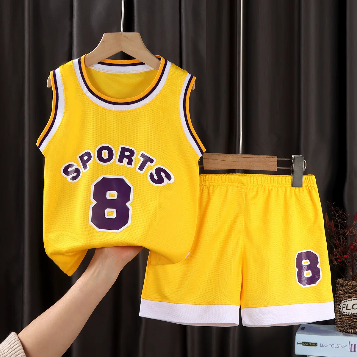 Wholesale Boys and girls basketball suits team uniforms outdoor