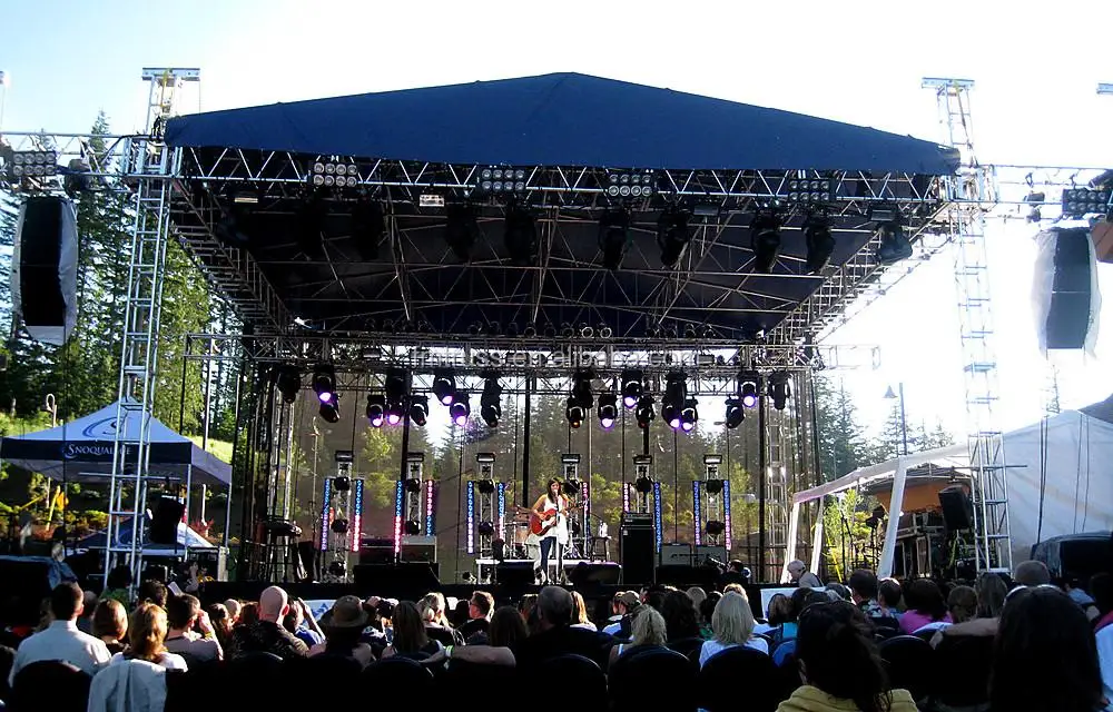 Stage Truss Platform Roof System Aluminum Truss Display With Roof Concert Outdoor Music Events Rental